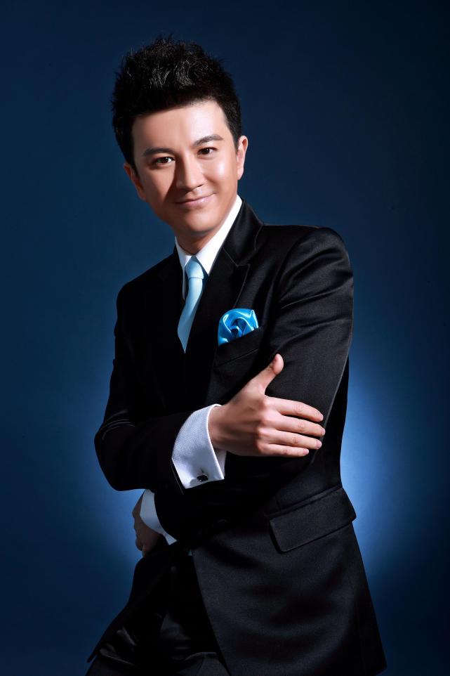 央视春晚主持阵容公布 康辉朱迅等五人亮相主会场
