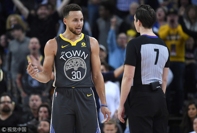 库里三分平卡特并列第7 里程碑战被韦少抢风头