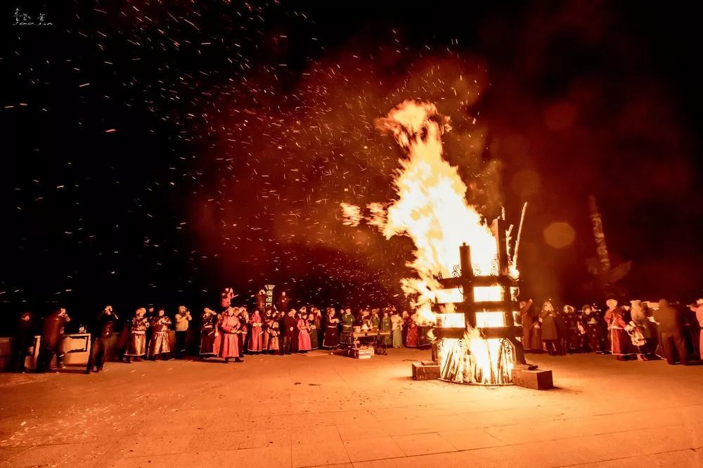 今日头条祭火祝所有蒙古族同胞吉祥平安合家安康