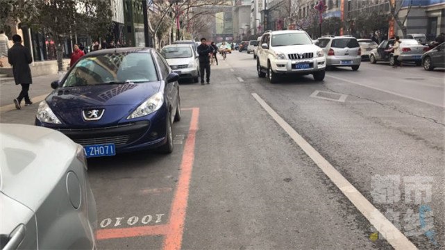 过年七天 西安市政占道停车位免收停车费