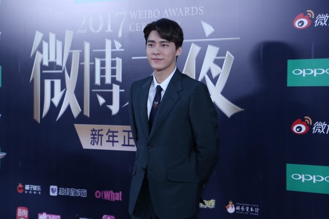 科技神评论：小米正在用oppo，vivo的方式打败他们么？