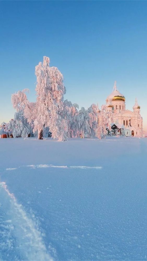 俄罗斯乡村雪景
