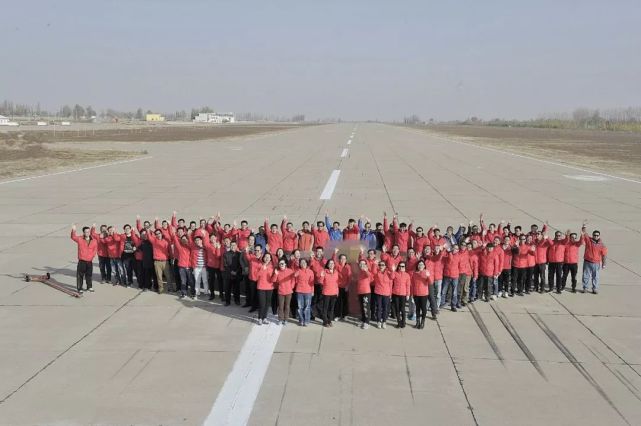 中国最新隐身无人机已首飞成功 可长航时飞行