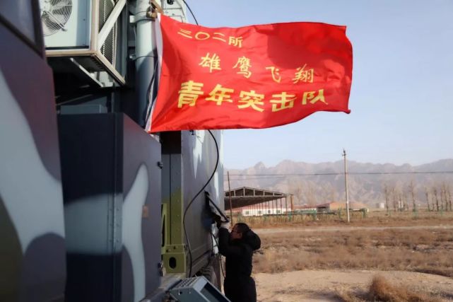 中国最新隐身无人机已首飞成功 可长航时飞行