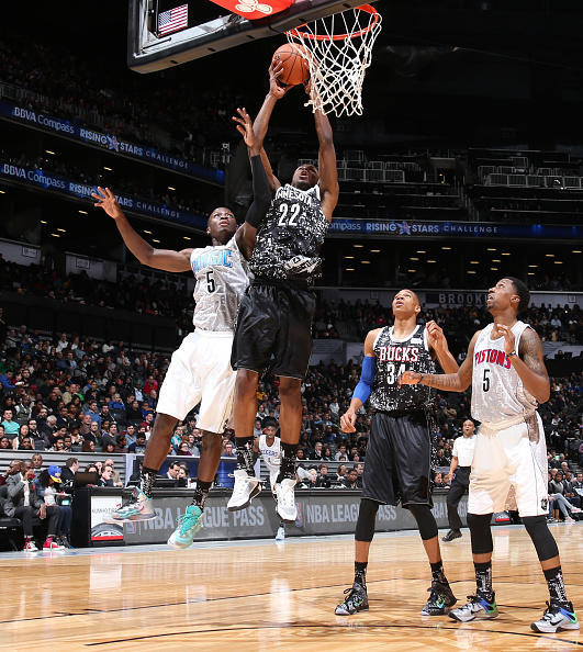 17日10点视频直播全明星新秀赛 大帝PK米切尔