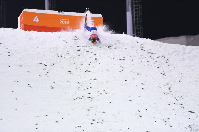 携一身伤病挑战奥运金牌 徐梦桃用毅力诠释体