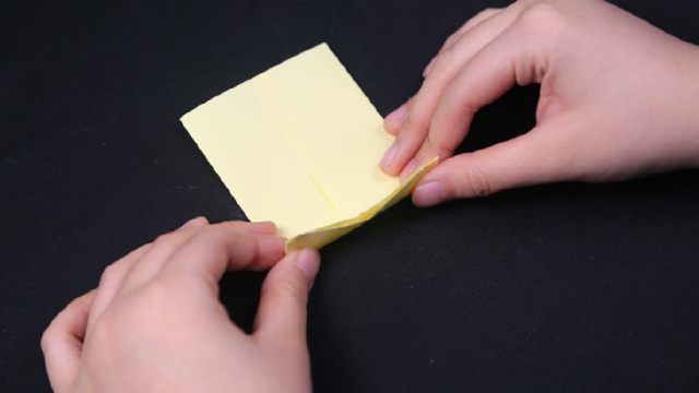 640
