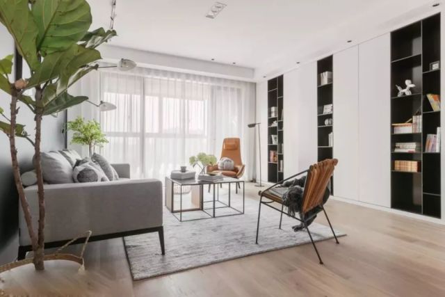 640