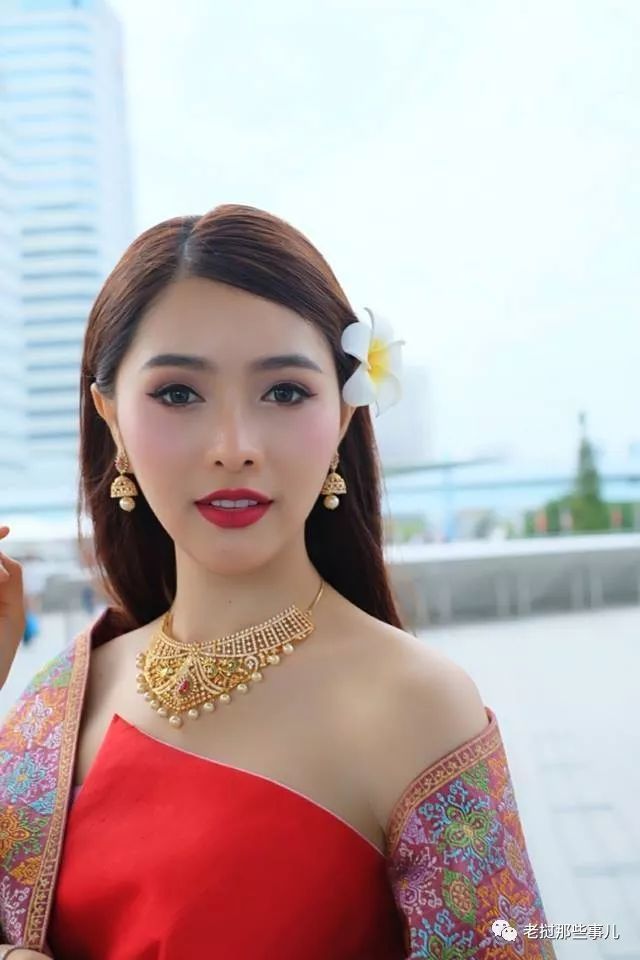 【老挝美女】这些老挝美女穿起老式服饰,瞬间秒杀国内网红脸