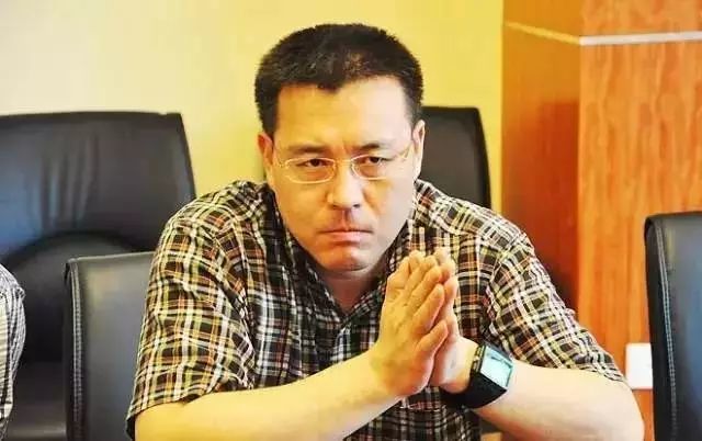 华润历任董事长_华润万家(2)
