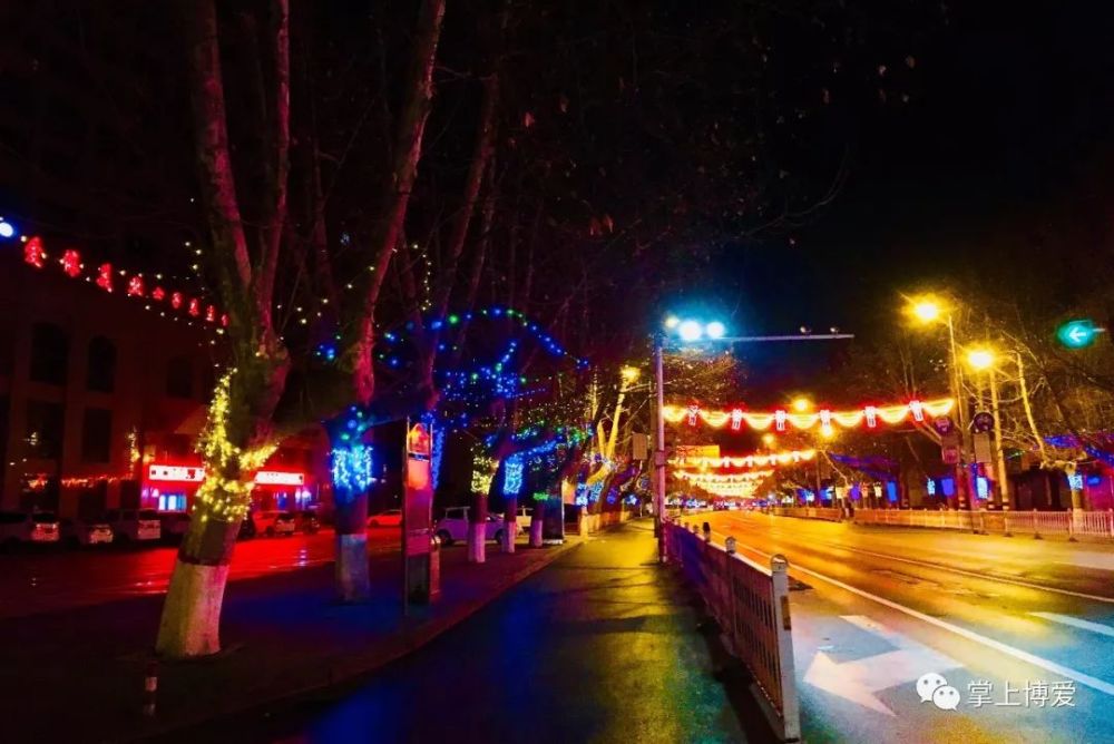 直达焦作市区的人民路夜景