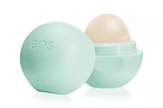 蔡徐坤眼影唇膏&朱正廷化妆包，练习生们的面膜我们都扒出来了