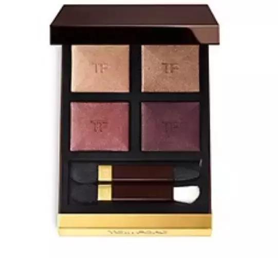 蔡徐坤眼影唇膏&朱正廷化妆包，练习生们的面膜我们都扒出来了