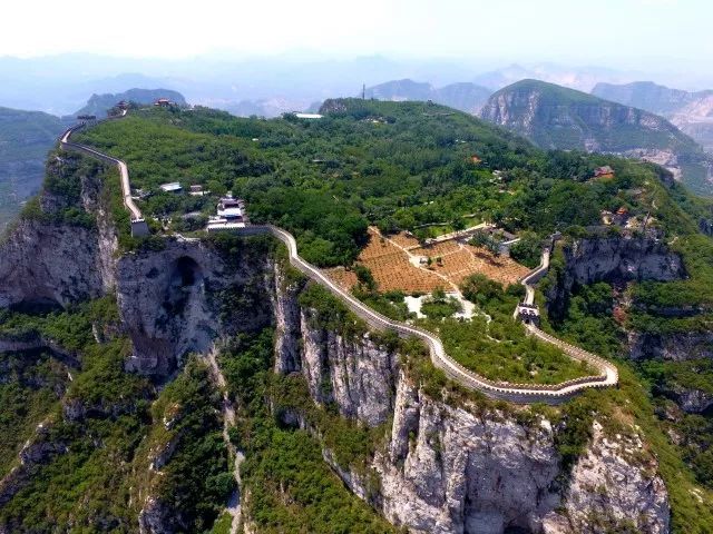 如今,鹿泉从北到南,汇集了挂云山,抱犊寨,莲花山,翠屏山,五峰山,封