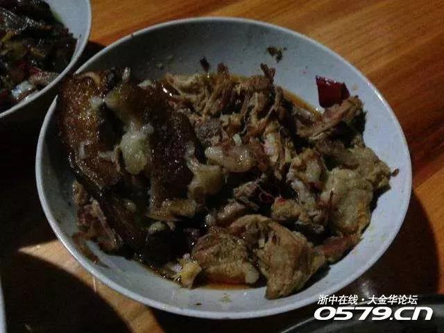 婆婆做了一桌菜儿媳看了却想吐 网友:看透不说透