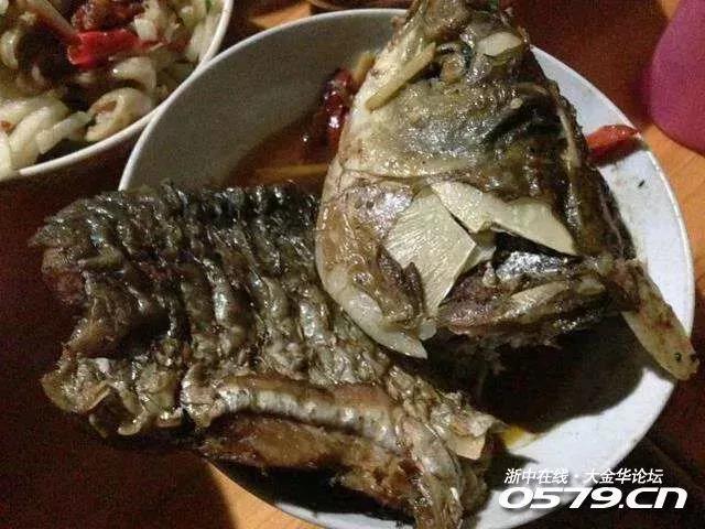 婆婆做了一桌菜儿媳看了却想吐 网友:看透不说透