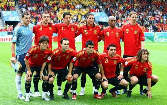 西班牙的“天鹅绒革命”！告别世界杯冠军阵容的三冠王