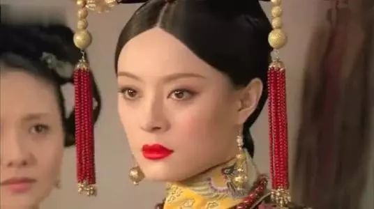 流朱,电视剧《甄嬛传》中的主要人物之一
