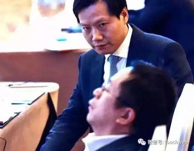 周鸿晒与李彦宏合影：360百度这对昔日“仇敌”泯恩仇？