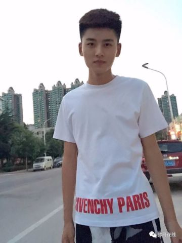 帅哥∣干净利落的小哥哥，你笑起来好像我下一任男朋友啊!-徐广政