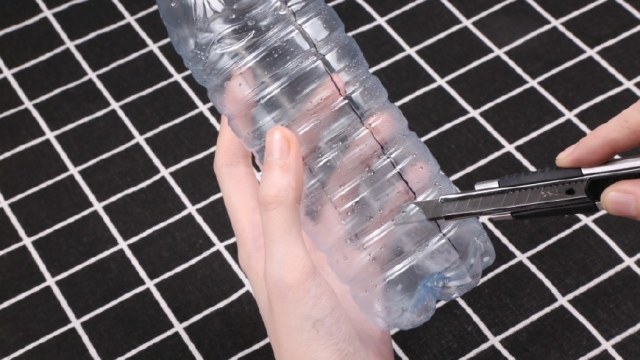 640