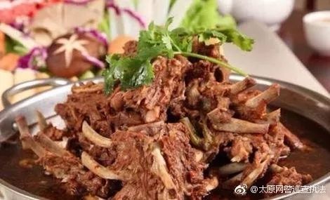 猜一成语 挂羊头卖狗肉_挂羊头卖狗肉(2)