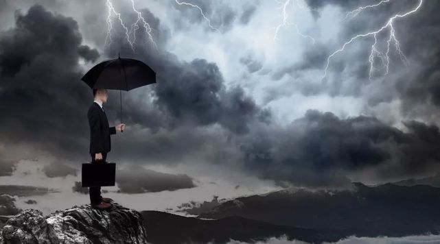 财经热榜| 自打脸!美国对进口汽车征收高关税将