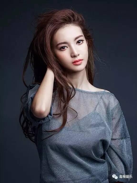 入选90后最美女明星,关晓彤第三第一是原来是她你认识