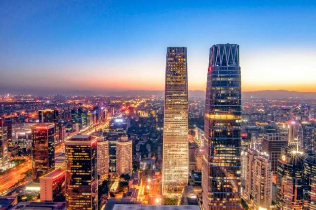 法国哪个城市有1000万人口_法国人口分布图(3)