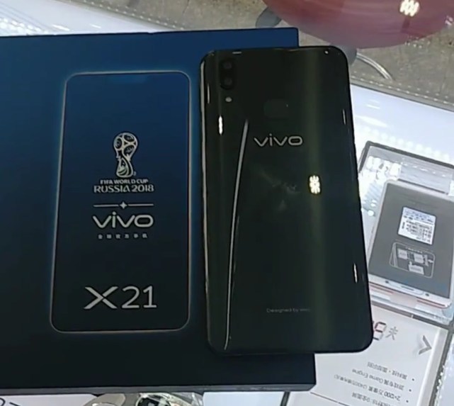 vivo官方公布X21细节：屏幕下指纹加持 配异形全面屏