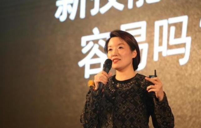 华为终端高层调整：张晓云不再担任CMO 朱勇刚接管