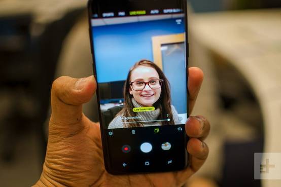 三星S9 Plus对比iPhone X 顶级对手的较量