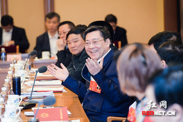 时刻直击两会花絮:盘点全国人代会上的湖南表