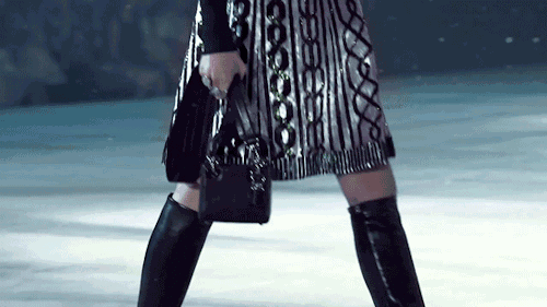 用这一款包包笼络人心 夏天就要这么美！