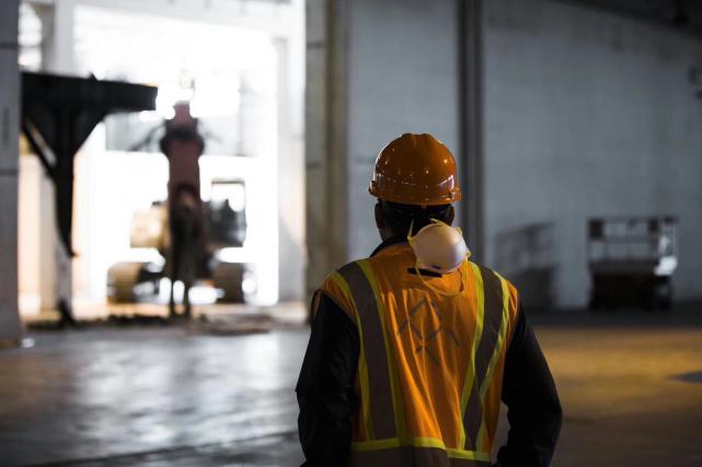 组图：疑似在广州欲拿地同时，法拉第未来美国工厂正式动工