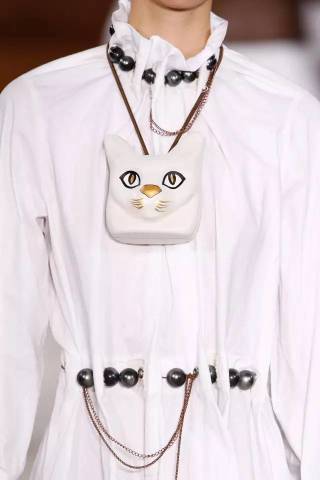 用这一款包包笼络人心 夏天就要这么美！