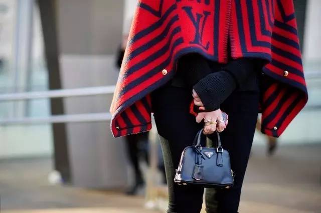 用这一款包包笼络人心 夏天就要这么美！