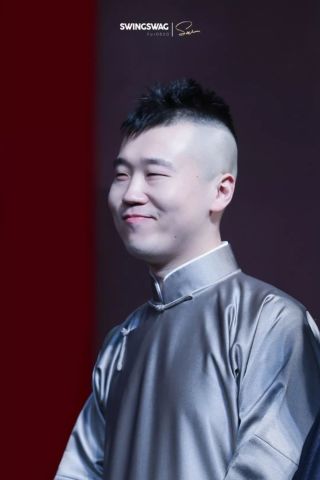 桃叶儿尖上尖,柳叶儿就遮满了天