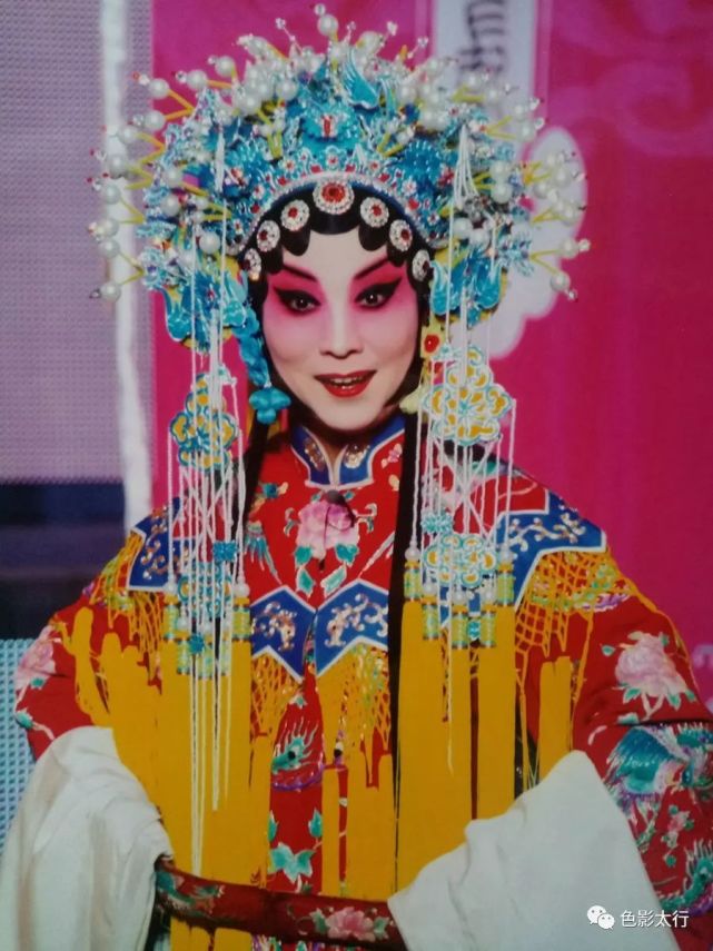 新编历史剧《郝经》中郝经夫人的饰演者卢爱琴:上党青衣靓 梨园一枝花