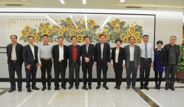 深圳国税局召开代表委员话税收恳谈会