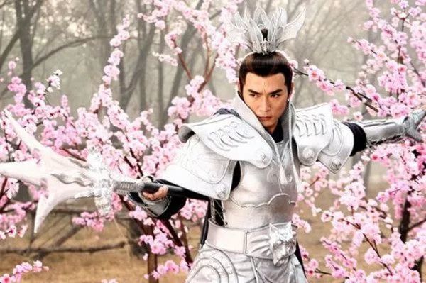 二郎神杨戬劈山救母,为何要阻止沉香?孙悟空一语道破天机!