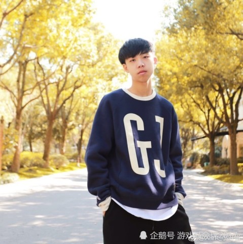 斗鱼绝地求生主播一哥被爆新合同年薪两千万元