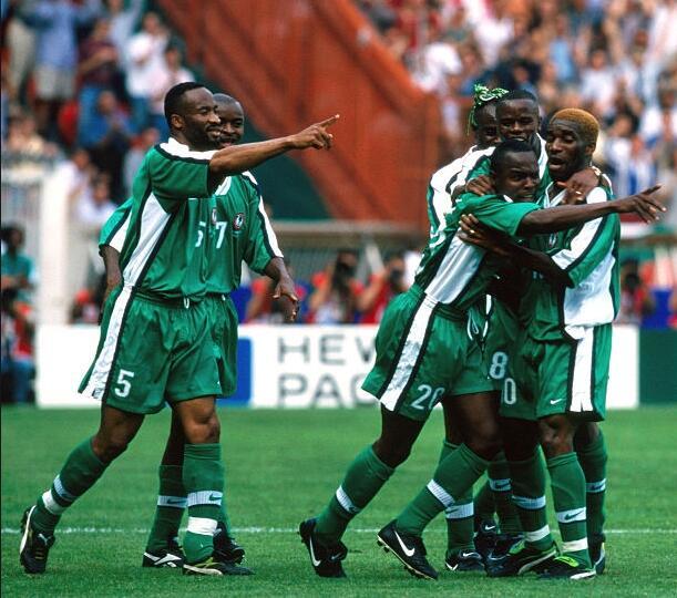 【世界杯百大球星】奥科查:盘带大师!梅西的祖