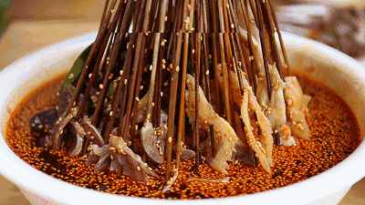 正宗的美食都隐匿在乐山这些地方,90%的游客朋友都不知道.