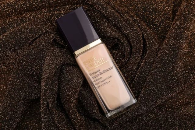 市售最好用的粉底液Top5 闭着眼用都不会错!