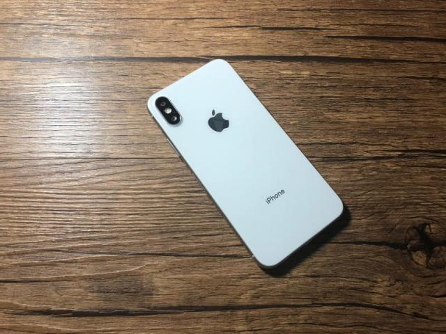 华强北攻破iPhoneX:组装机只要千元 同款刘海
