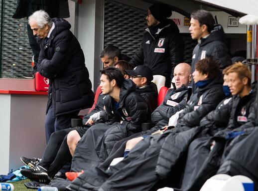 日媒:足协一周内应解雇日本队主帅 比赛太丑陋