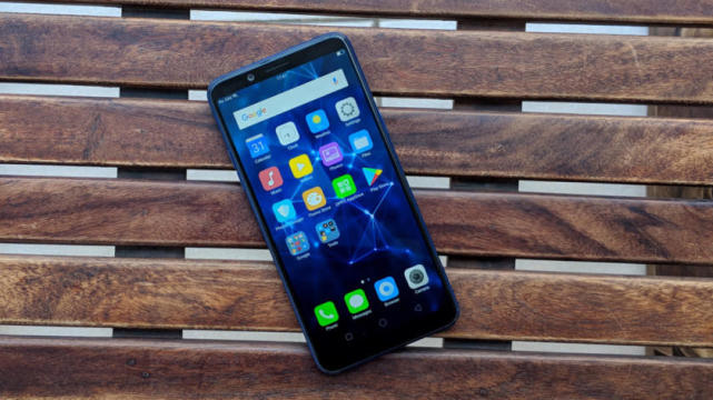 OPPO F5评测：自拍专家名不虚传 塑料材质成软肋