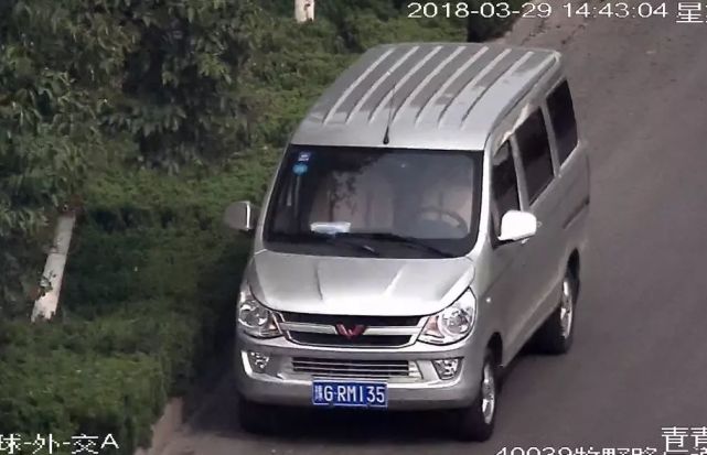 新乡交警高空抓拍100辆违停车辆 快来看看有你的吗