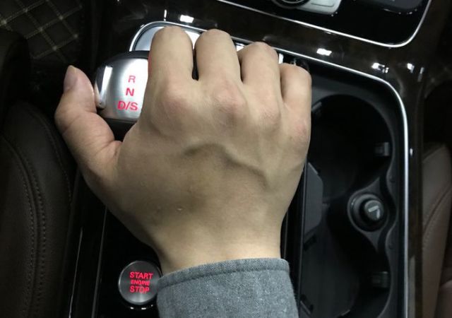 640